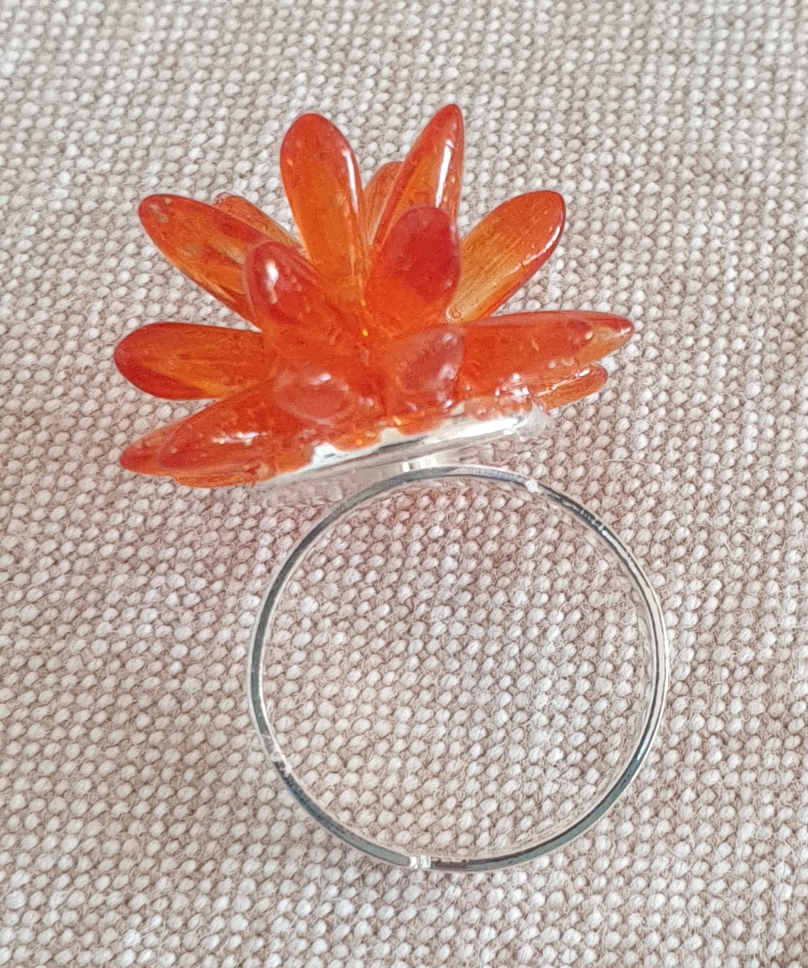 Prsten z českých korálků - ježatý NEON