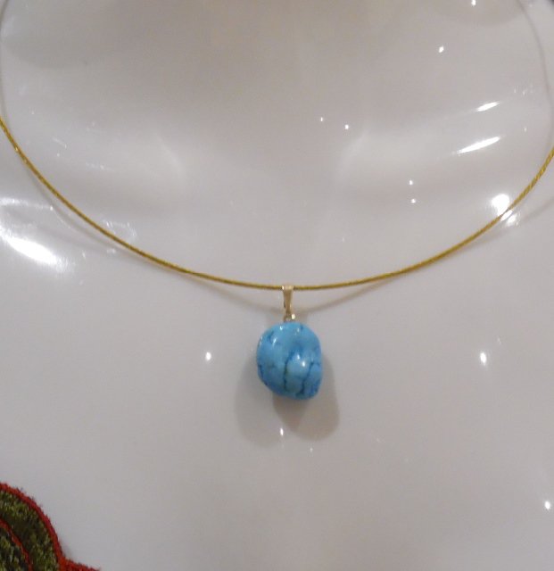 Náhrdelník na lanku s polodrahokamem - tyrkys