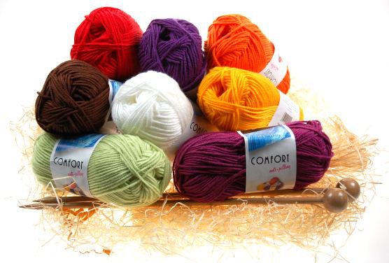 Pletací příze COMFORT - fialová > 50 gramů