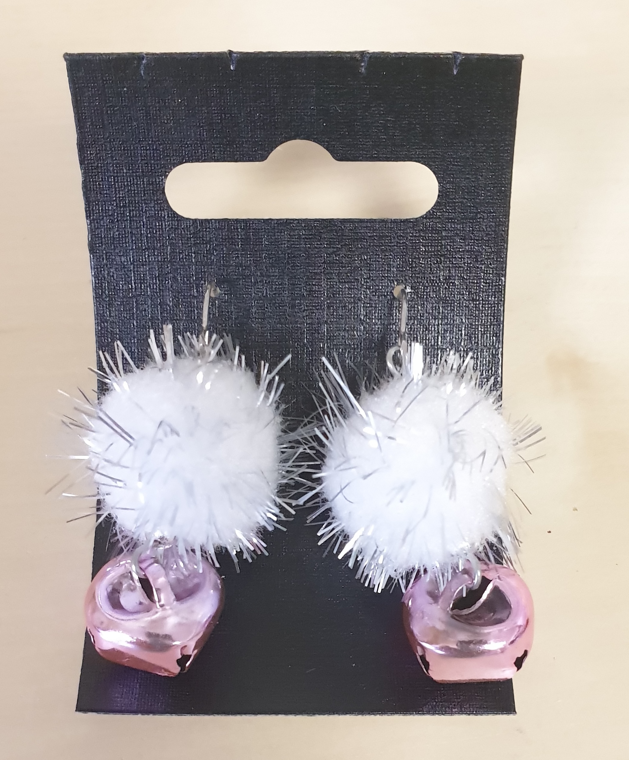 Vánoční náušnice s bambulkami - bílá/růžová rolnička