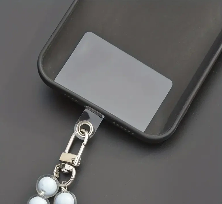 Poutko na kryt mobilního telefonu (1ks)
