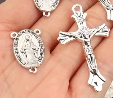 Přívěsek kovový - růženec