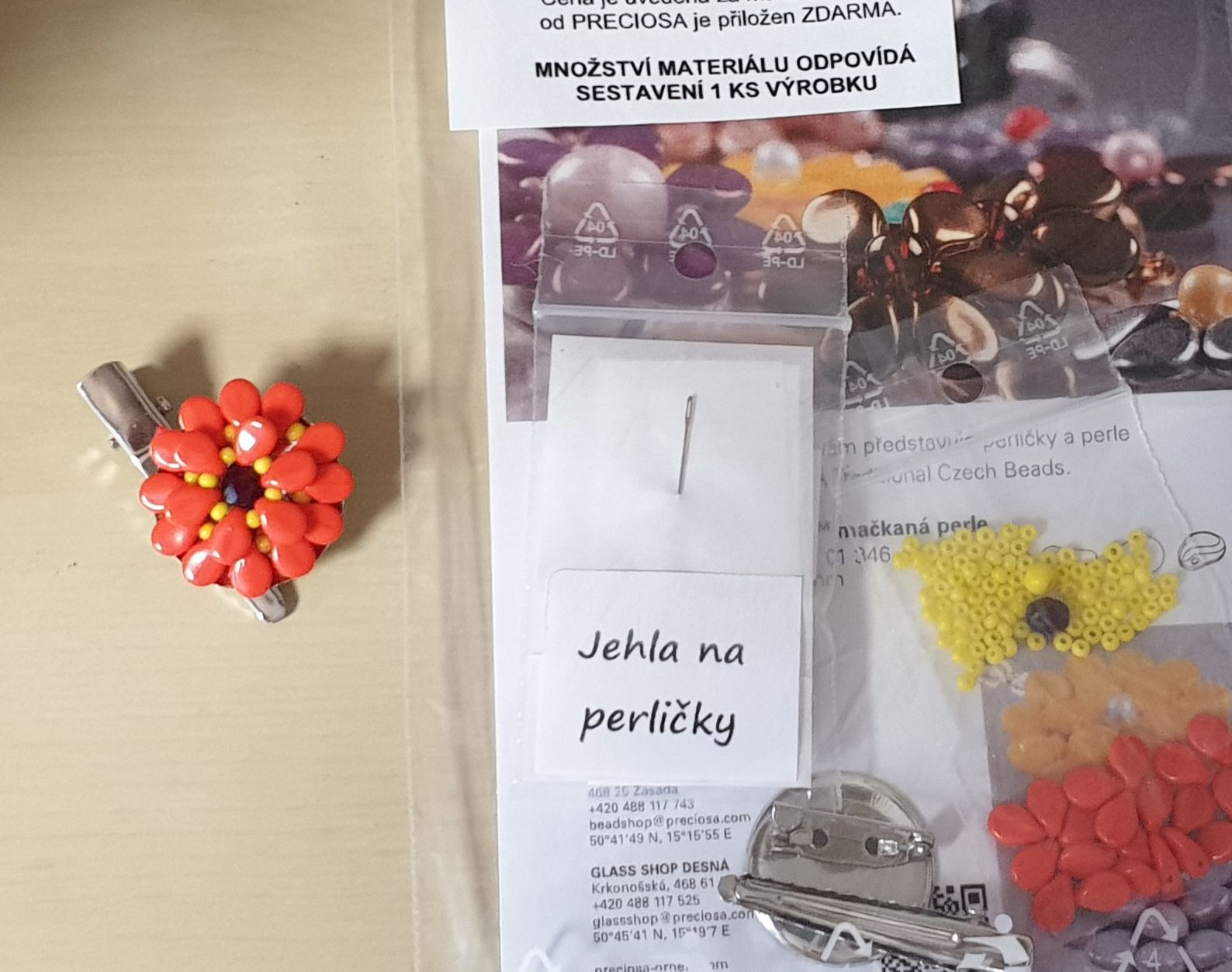 KORÁLKOVÁ STAVEBNICE - Květina - sponka/brož (1ks)