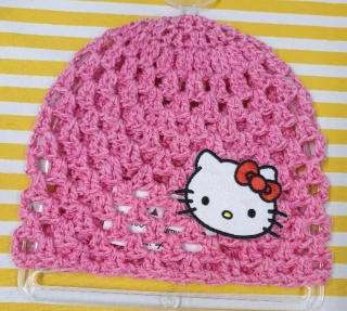 Bavlněná háčkovaná čepička > 44cm