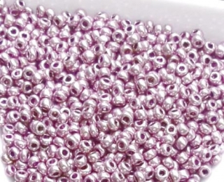 Rokajl PRECIOSA fialová perleť > (10/0) Ø2,3mm (sáček 20g)