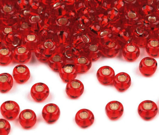 Rokajl PRECIOSA červená světlá s průtahem > (10/0) Ø2,3mm (sáček 20g)