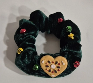 Vánoční scrunchie gumička do vlasů - zelená se srdíčkem