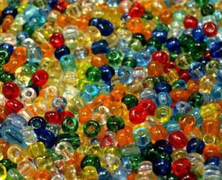 Korálky/rokajl - mix barev průhledný > (10/0) Ø2,3mm(sáček 30g)