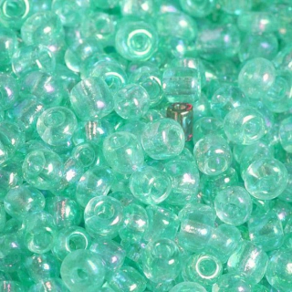 Korálky/rokajl - zelená AB lesk > (10/0) Ø2,3mm (sáček 30g)